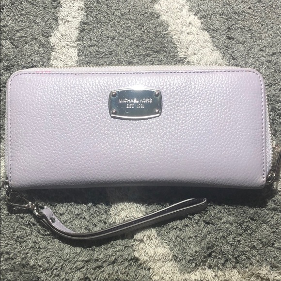 Michael Kors Handbags - 💟SOLD on Mercari💟 Michael Kors Jet Set wallet